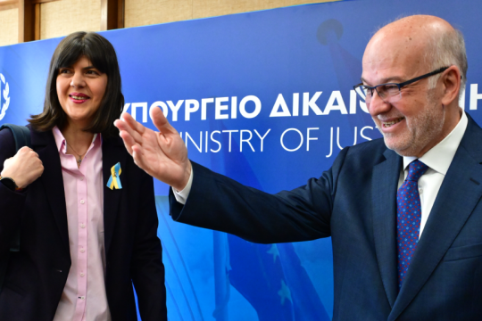 Συνάντηση Κοβέσι - Φλωρίδη: Οχι δικογραφίες σε δόσεις για τους πολιτικούς, ζήτησε ο υπουργός